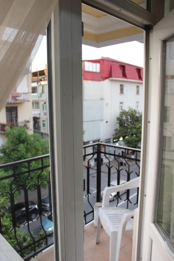 Hotel Dolphin Μπατούμι Εξωτερικό φωτογραφία