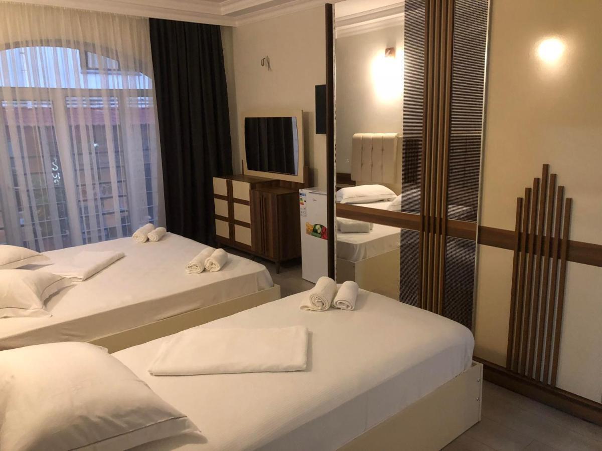 Hotel Dolphin Μπατούμι Εξωτερικό φωτογραφία